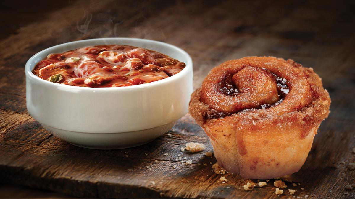 Chili and Cinnamon Roll Combo